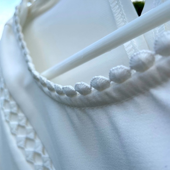 Elegant Blouse, Never Before Worn!!! - Picture 8 of 8